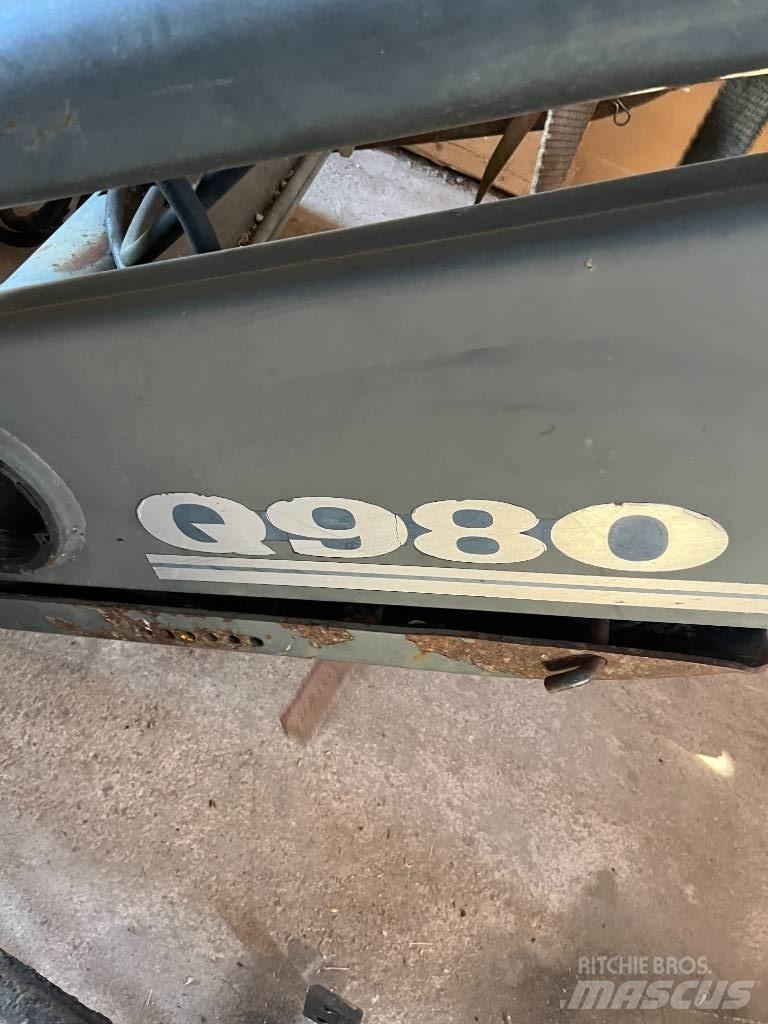 Ålö Frontlastare 980 Челни товарачи и багери