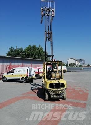 Hyster H 35 FT Камиони с АГУ