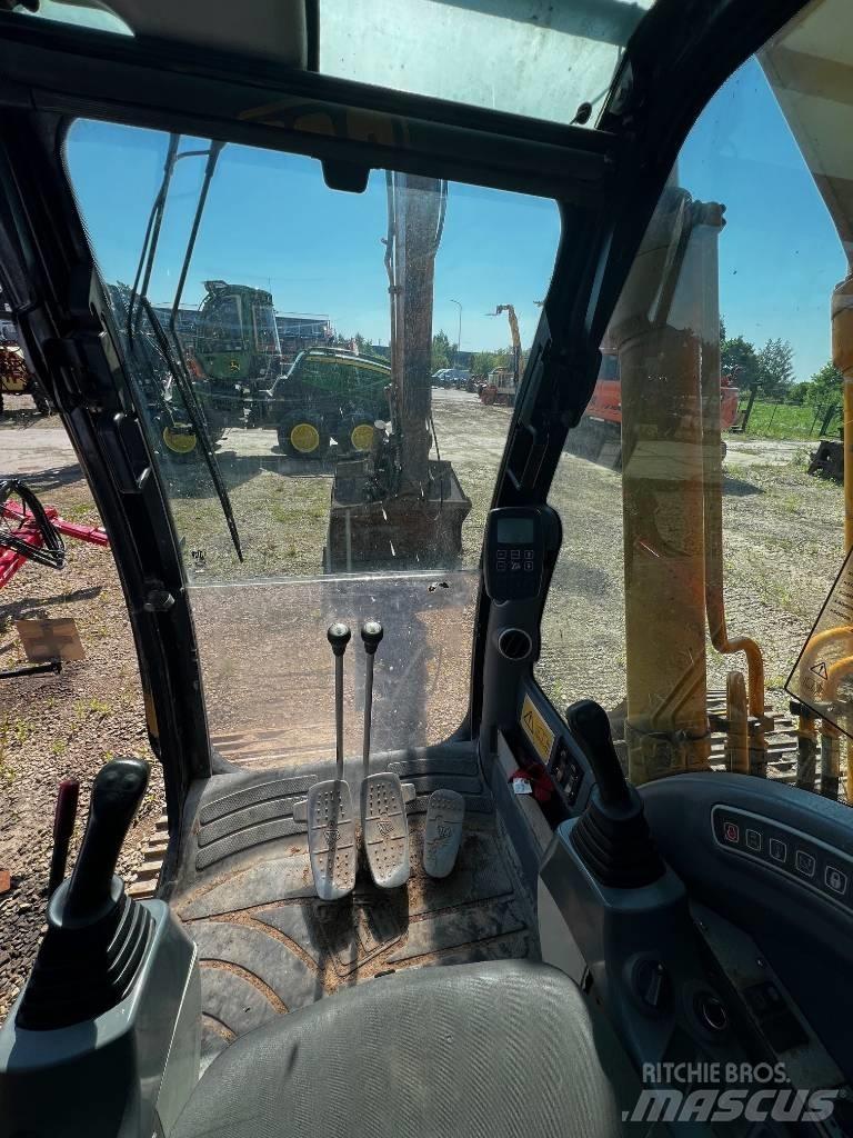 JCB JS 220 Верижен екскаватор