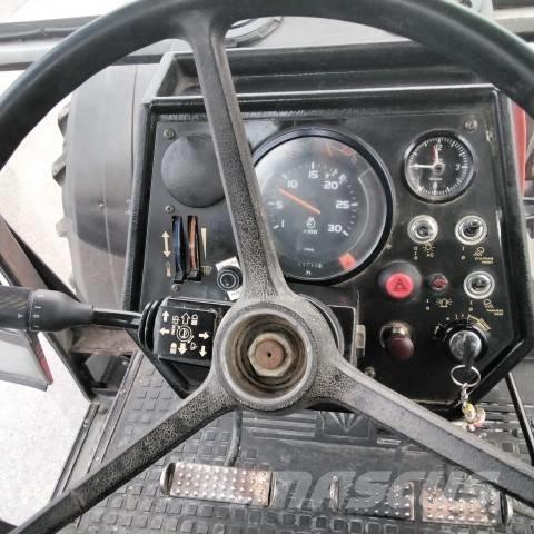 Valtra Valmet 905 Трактори