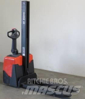Toyota HWE 100 Колички високоповдигачи с теглич