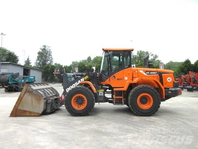 Doosan DL250-5 Колесни товарачи