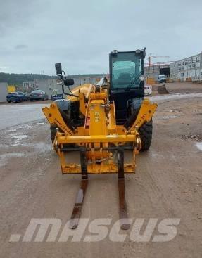 JCB 540-140 Телескопични товарачи