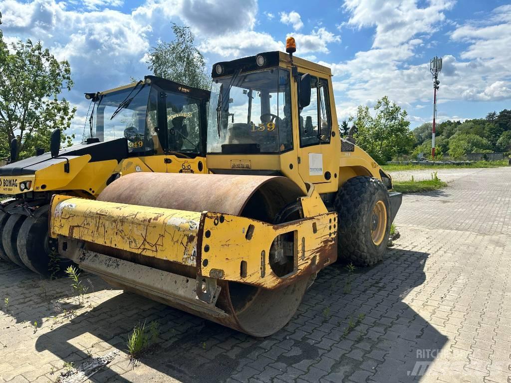 Bomag BW 211 D-4 Еднобарабанни ролки
