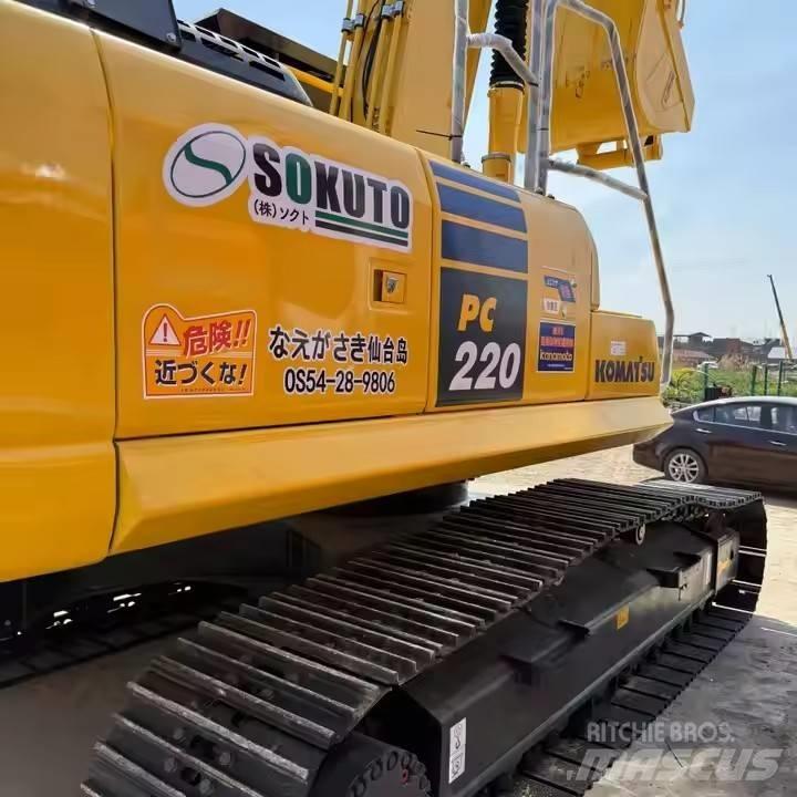 Komatsu PC220-8 Верижен екскаватор