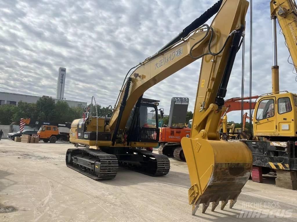 CAT 320 D Верижен екскаватор
