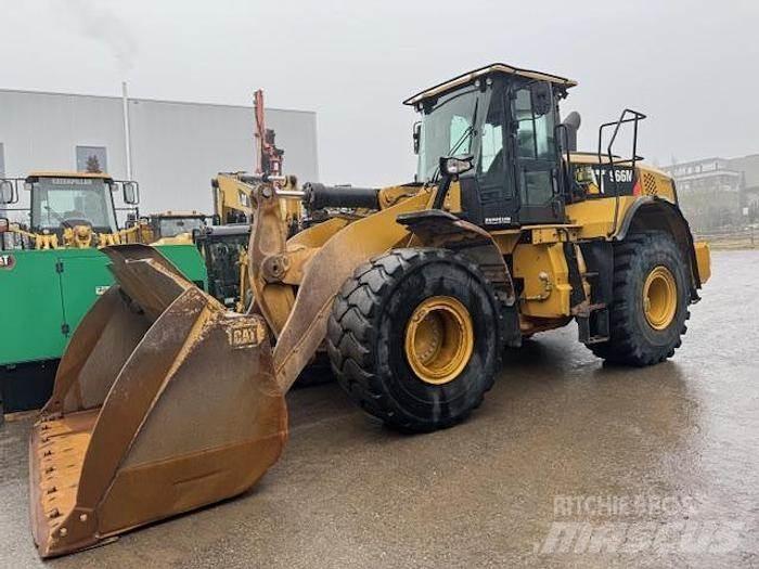 CAT 966M Колесни товарачи