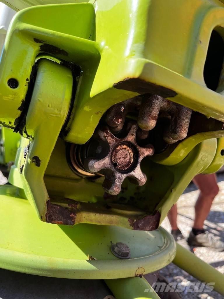 CLAAS Volto 900 T Гребла и сенообръщачки