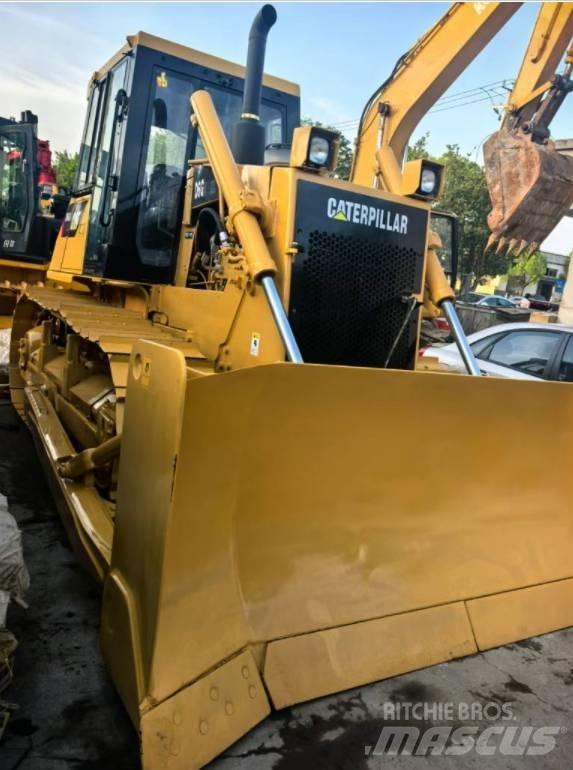 CAT D 6 G Верижни булдозери
