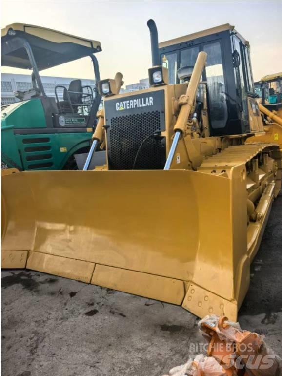 CAT D 6 G Верижни булдозери
