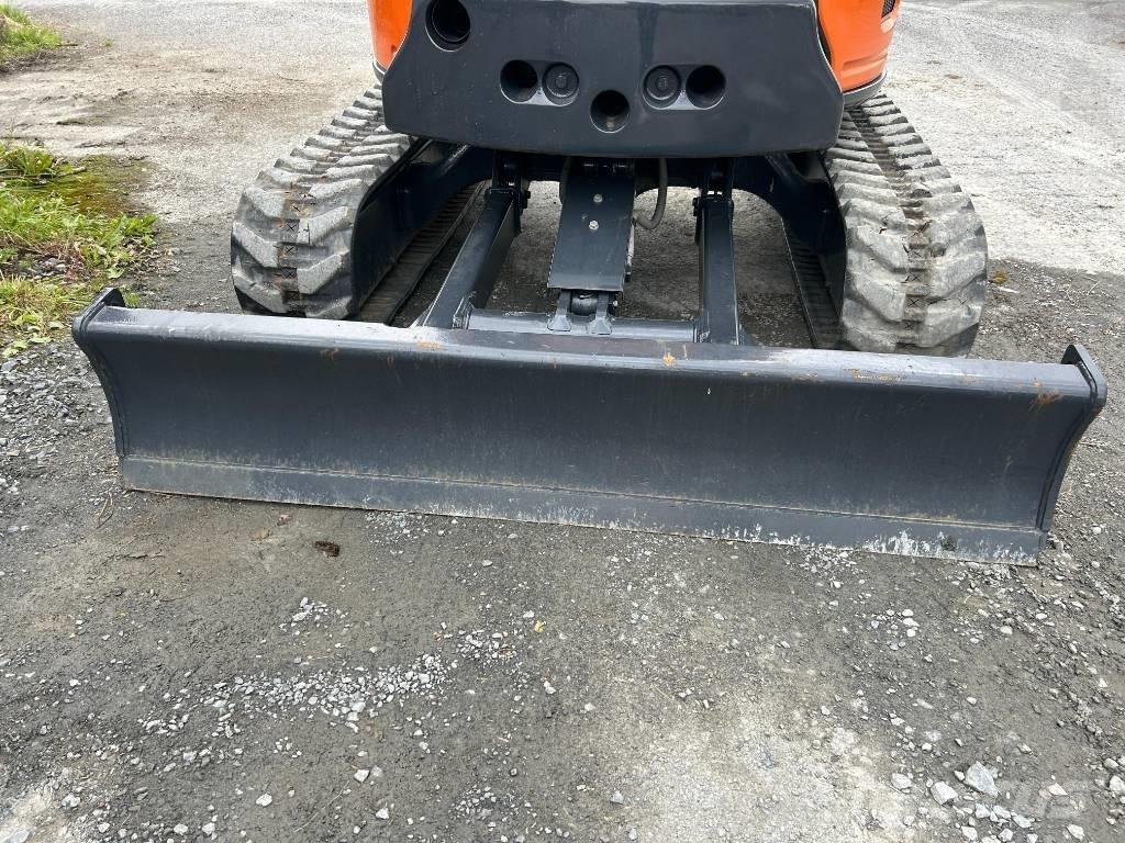 Hitachi ZX 38 U-6 Мини екскаватори < 7 т