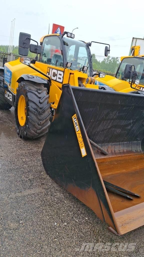 JCB 542-70 Agri Телескопични товарачи