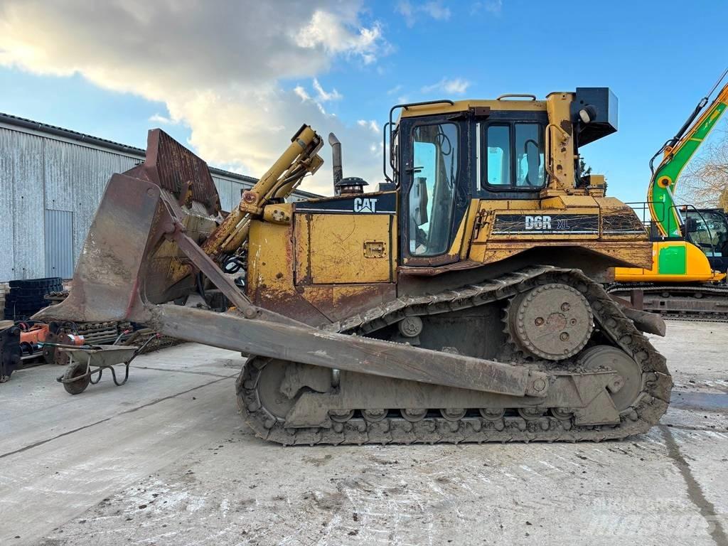 CAT D 6 R DS XL II Верижни булдозери
