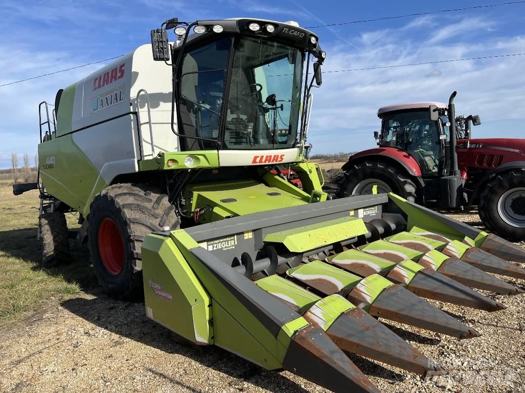 CLAAS Tucano 440 Комбайни