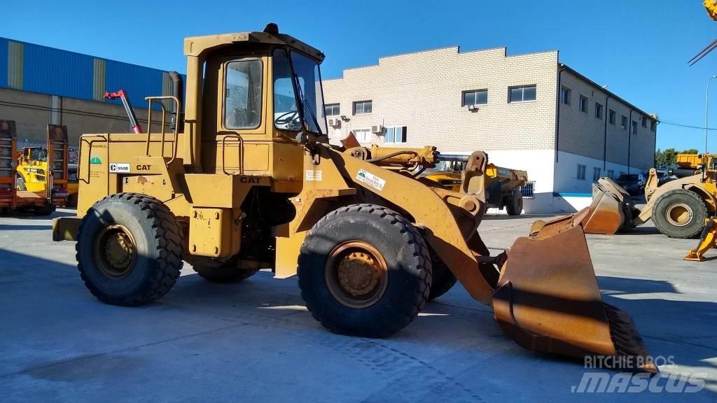 CAT 950 B Колесни товарачи