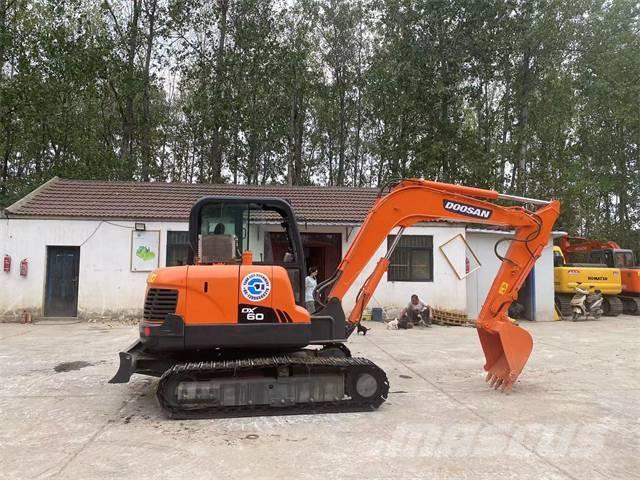Doosan dx60 Верижен екскаватор