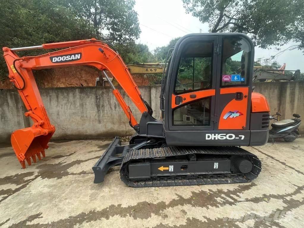 Doosan DH 60-7 Мини екскаватори < 7 т