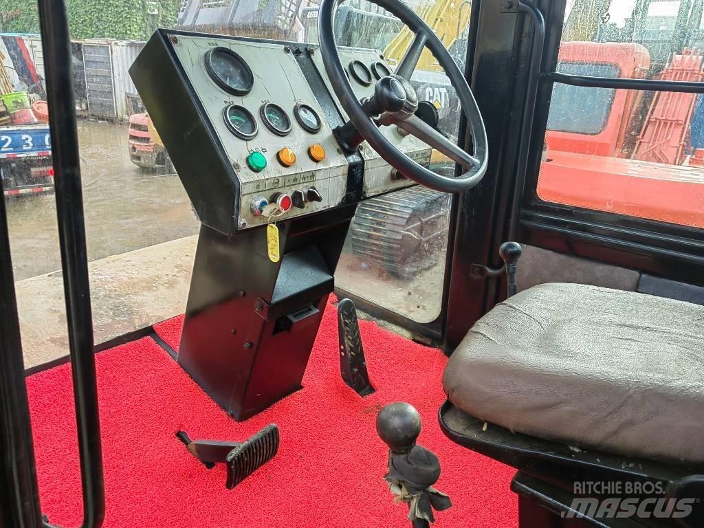 CAT GS683E Еднобарабанни ролки
