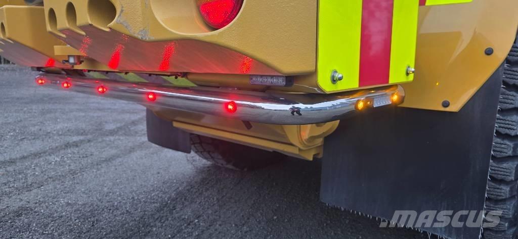 CAT 926M Колесни товарачи