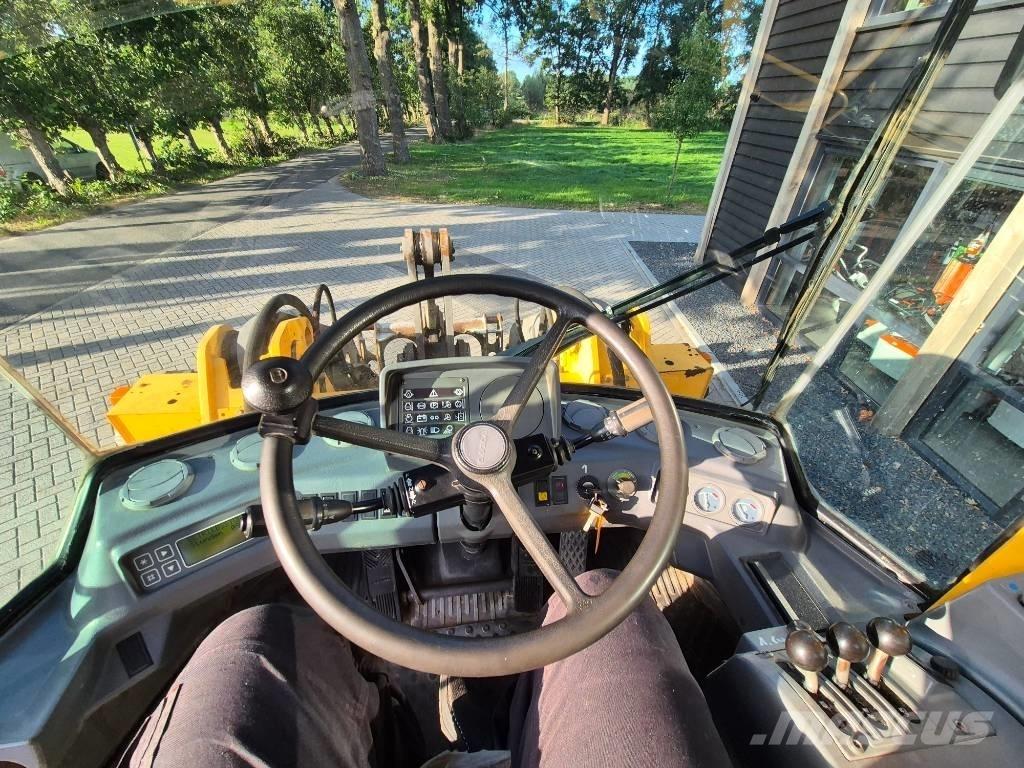 Volvo L 70 C Колесни товарачи