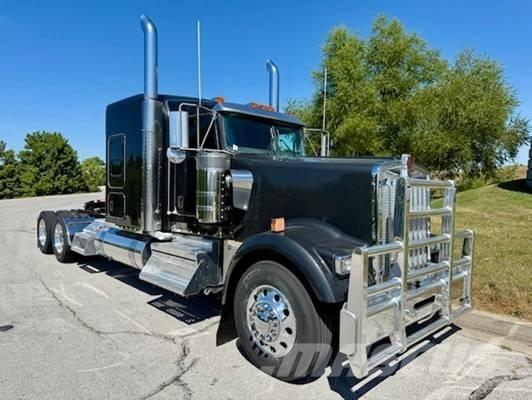 Kenworth W 900 Влекачи