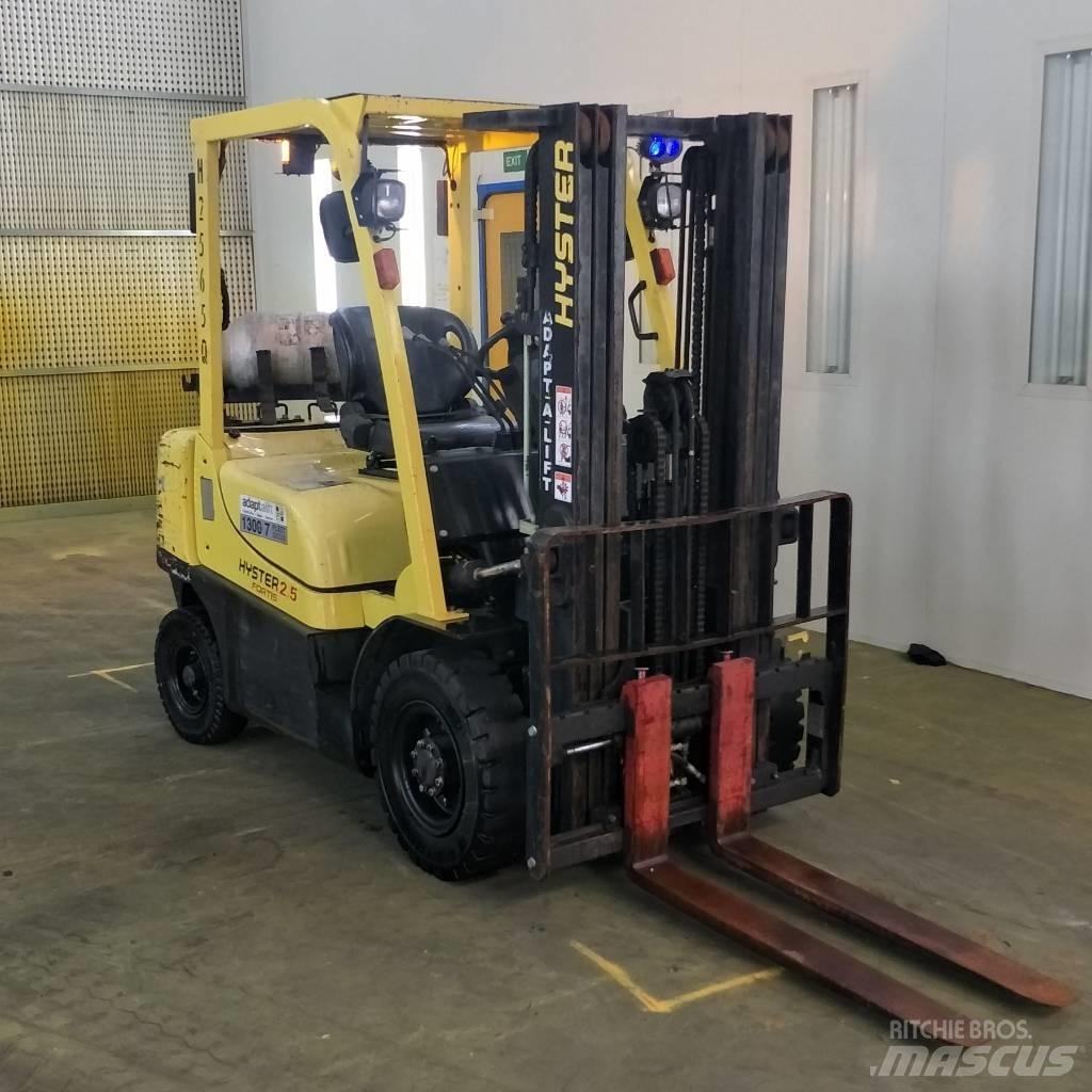 Hyster H2.50TX Камиони с АГУ