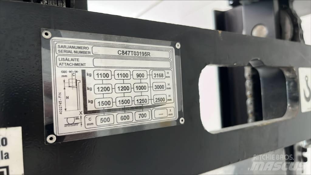 Yale MS15X Самоходни товарачи