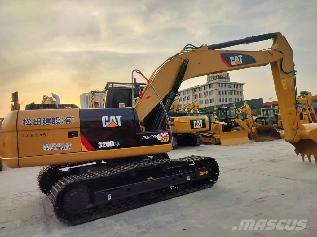 CAT 320 D2L Верижен екскаватор