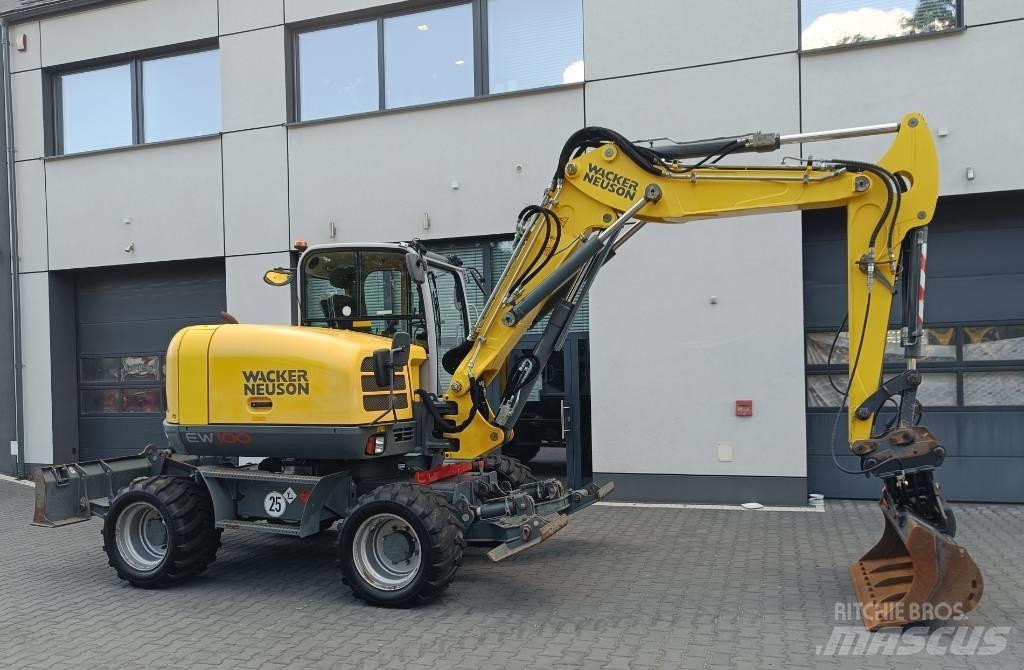 Wacker Neuson EW 100 Колесни екскаватори