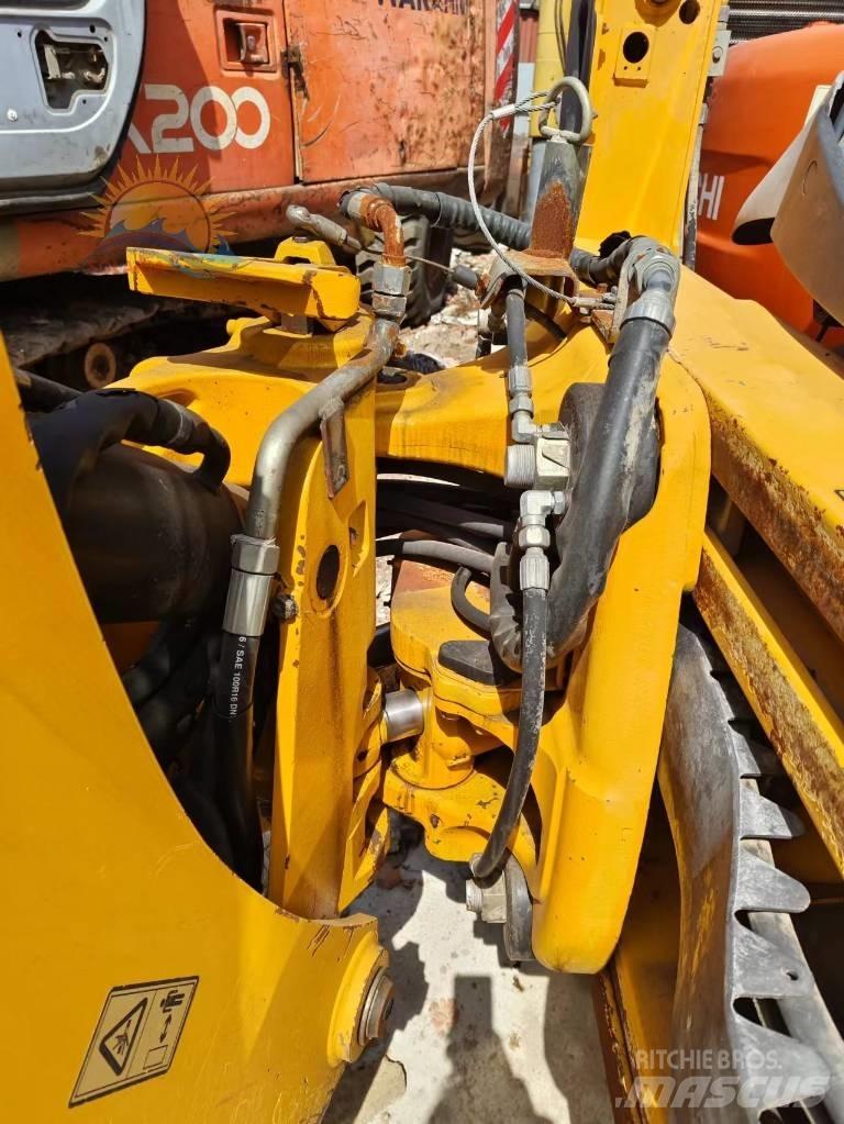 JCB 3CX Товарач със заден ексватор