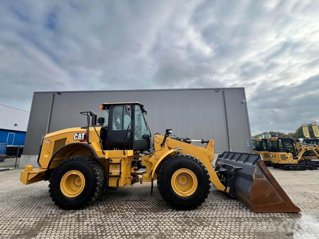 CAT 950GC Колесни товарачи