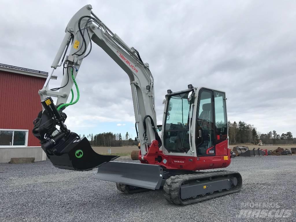 Takeuchi TB260 Мини екскаватори < 7 т