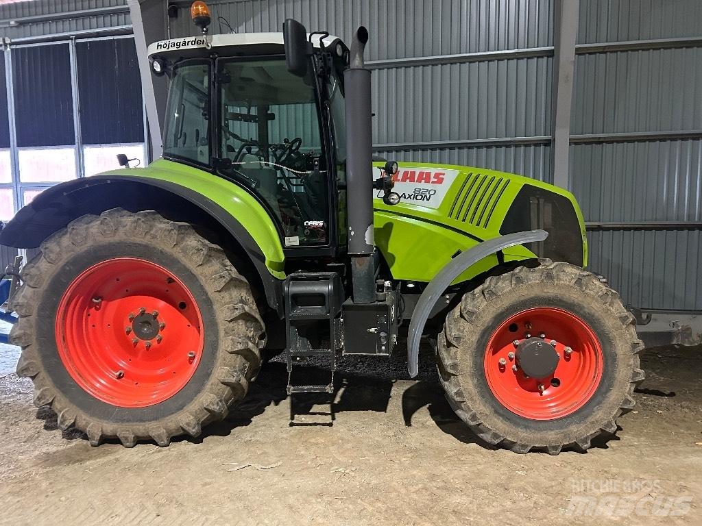 CLAAS 820 Трактори