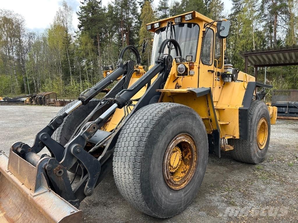 Volvo L 120 Колесни товарачи