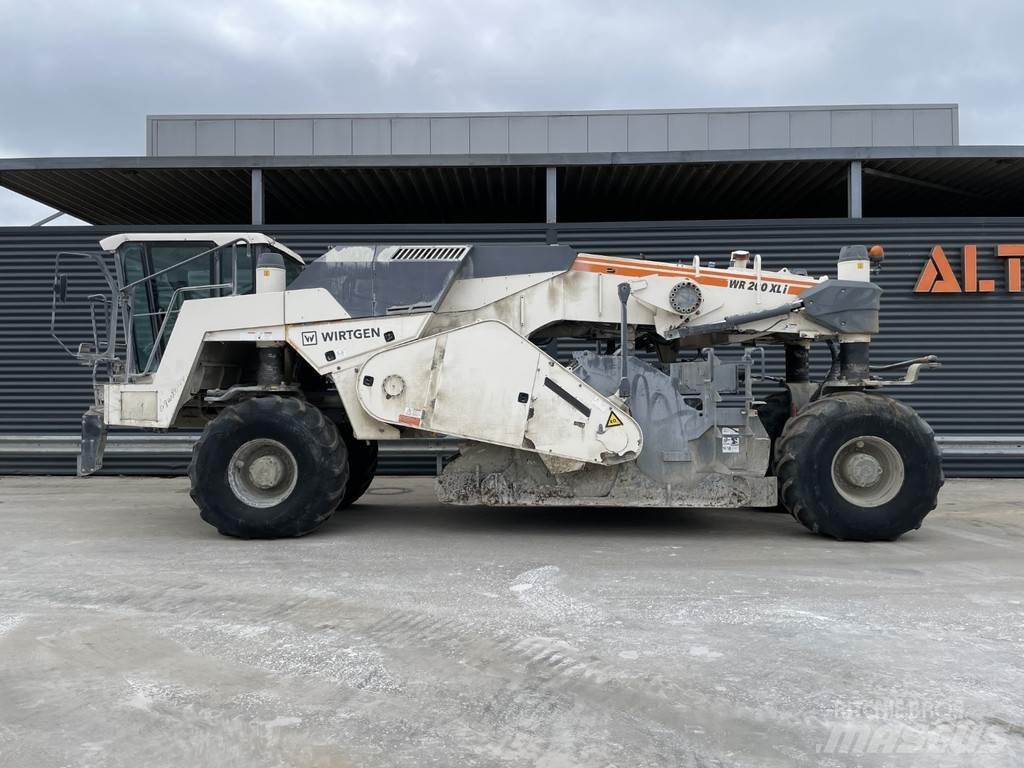 Wirtgen WR 200 XLI Рециклатори на асфалт
