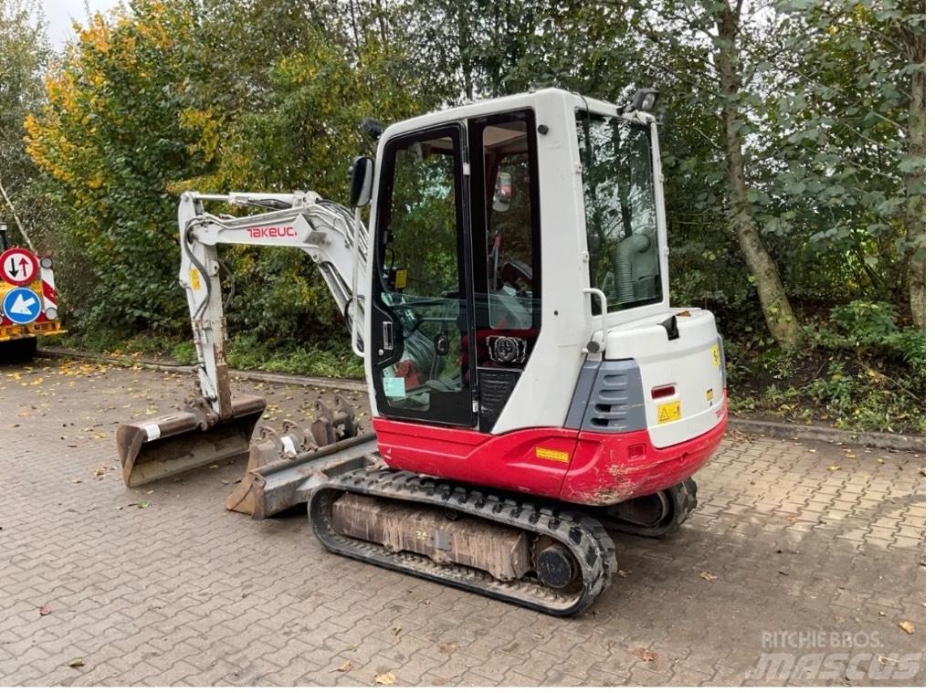 Takeuchi TB228 Мини екскаватори < 7 т