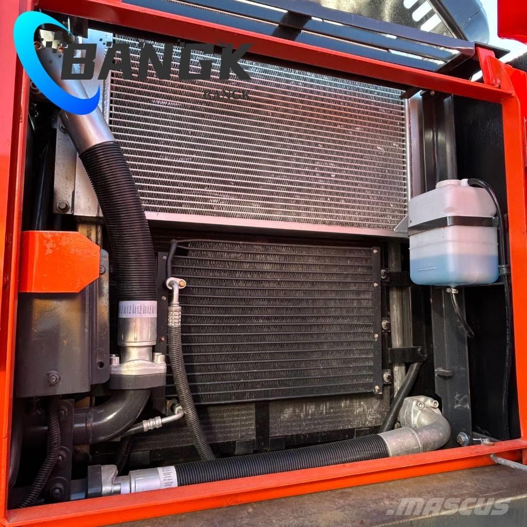 Doosan DX225LCA Верижен екскаватор