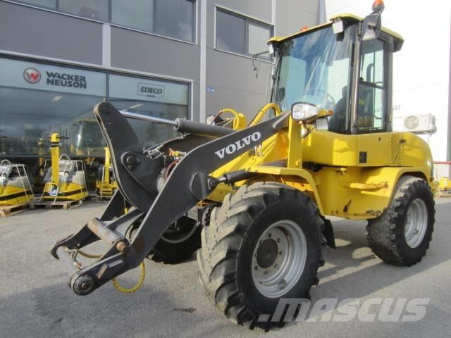 Volvo L 35 Колесни товарачи