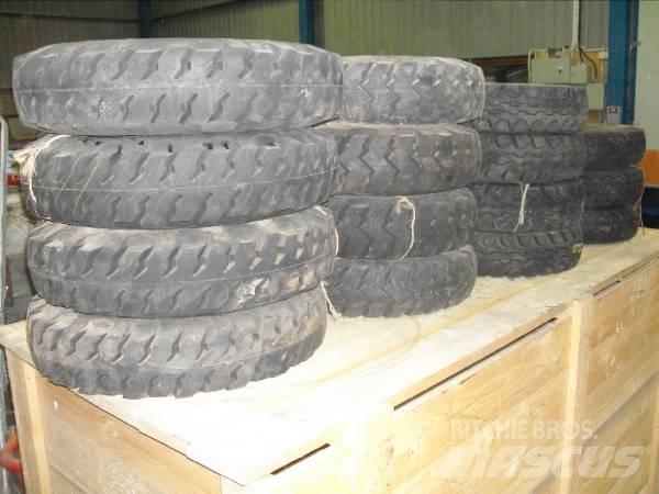 Truckdäck Вилични кари-повдигачи - други