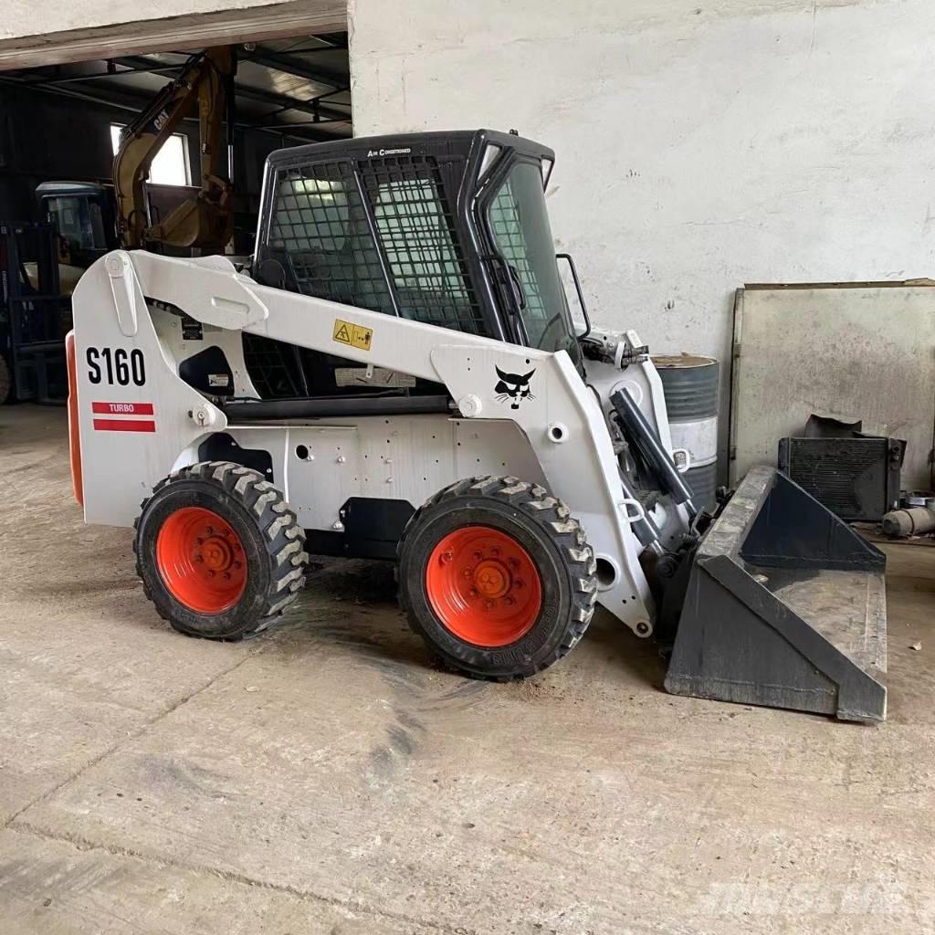 Bobcat S 160 Мини товарачи

