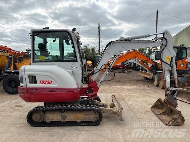Takeuchi TB 230 Мини екскаватори < 7 т