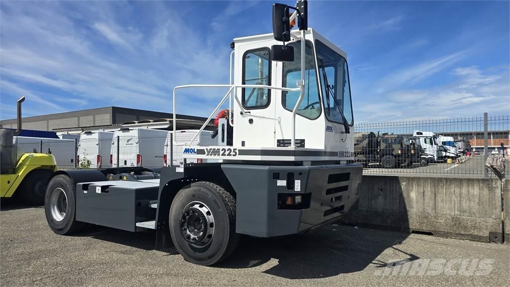 MOL YM225 Терминални трактори