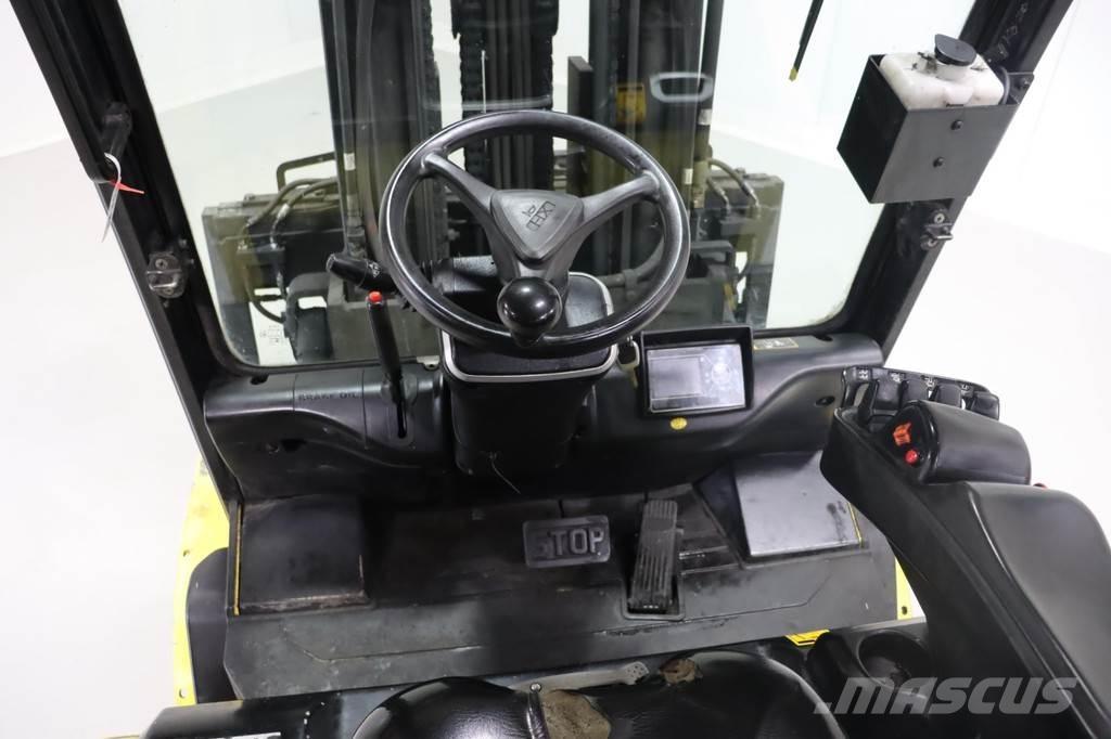 Hyundai 45B-9 Електрически вилични кари-повдигачи