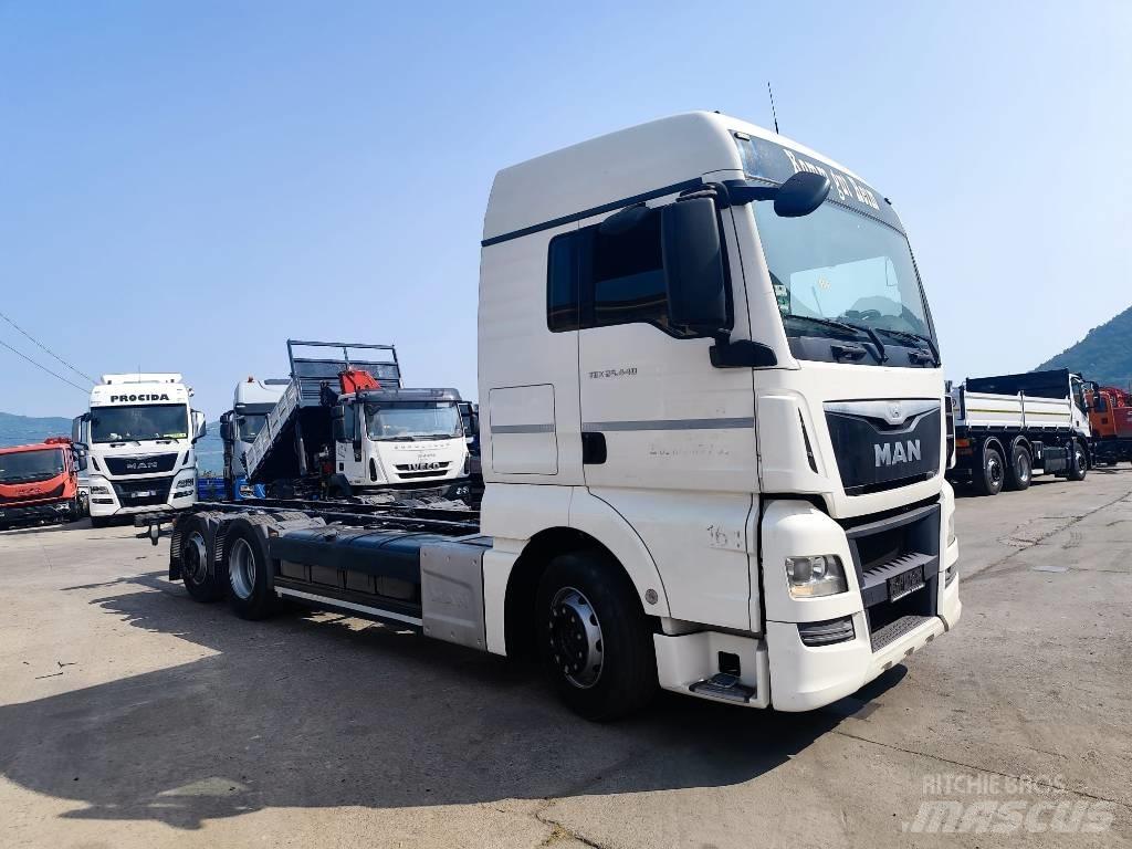 MAN TGX 26.440 Бордови камион / автолебедка