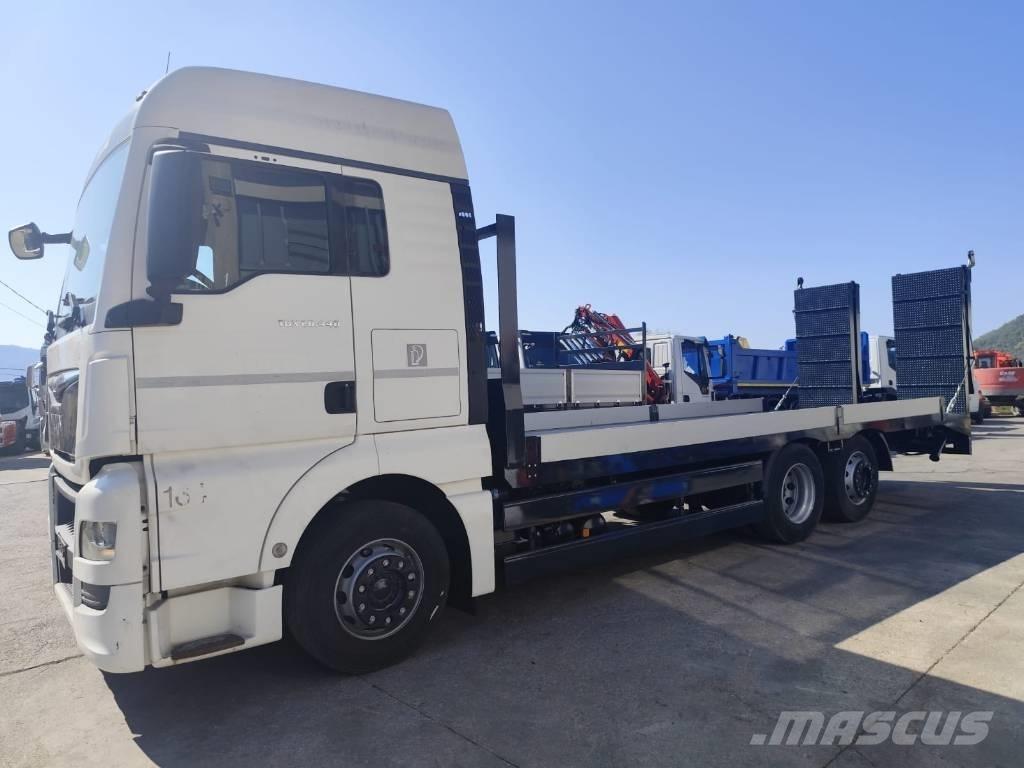 MAN TGX 26.440 Бордови камион / автолебедка