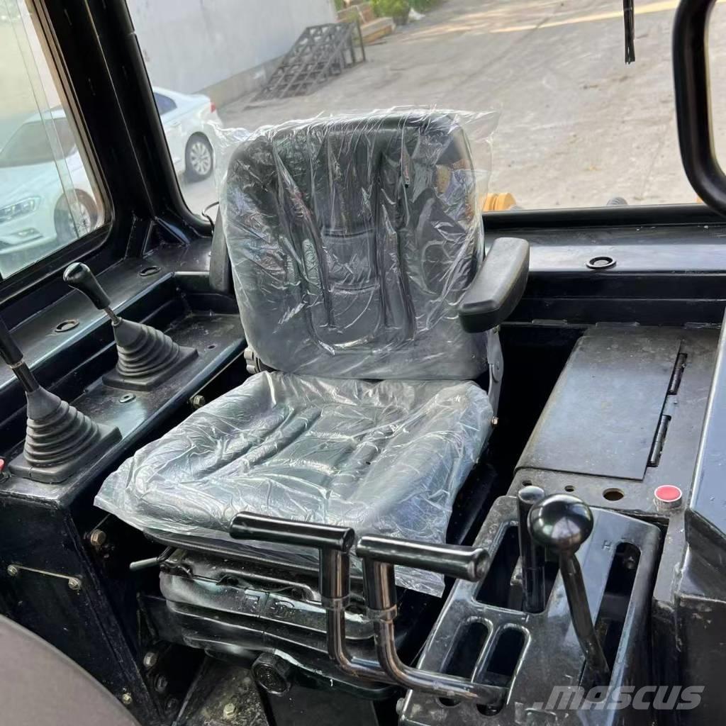 CAT D 7 G Грейдери