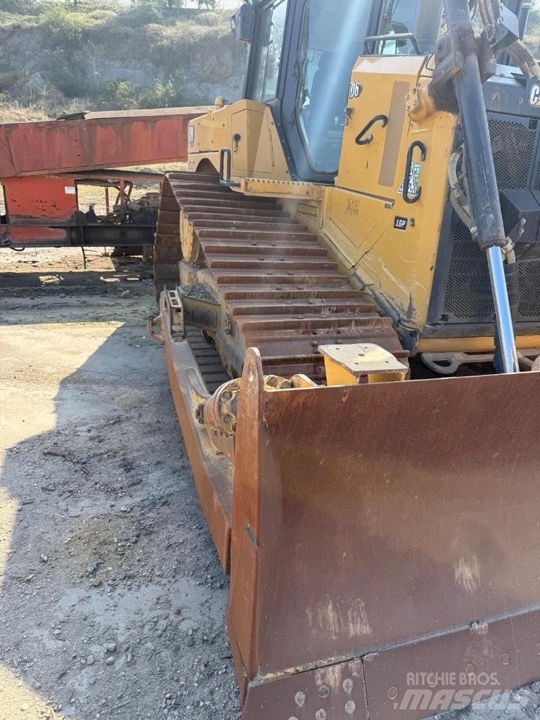 CAT D 6 T LGP Верижни булдозери
