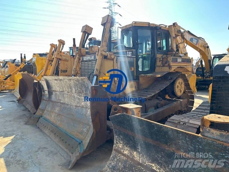 CAT D 6 R Верижни булдозери
