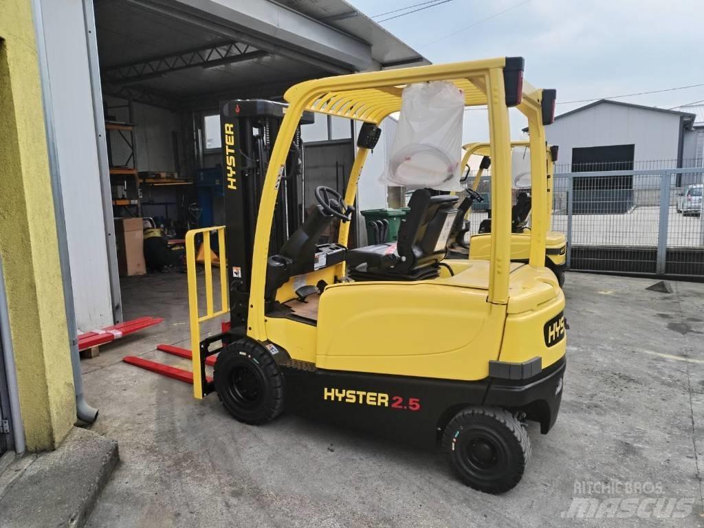 Hyster J 2.5 XN Електрически вилични кари-повдигачи