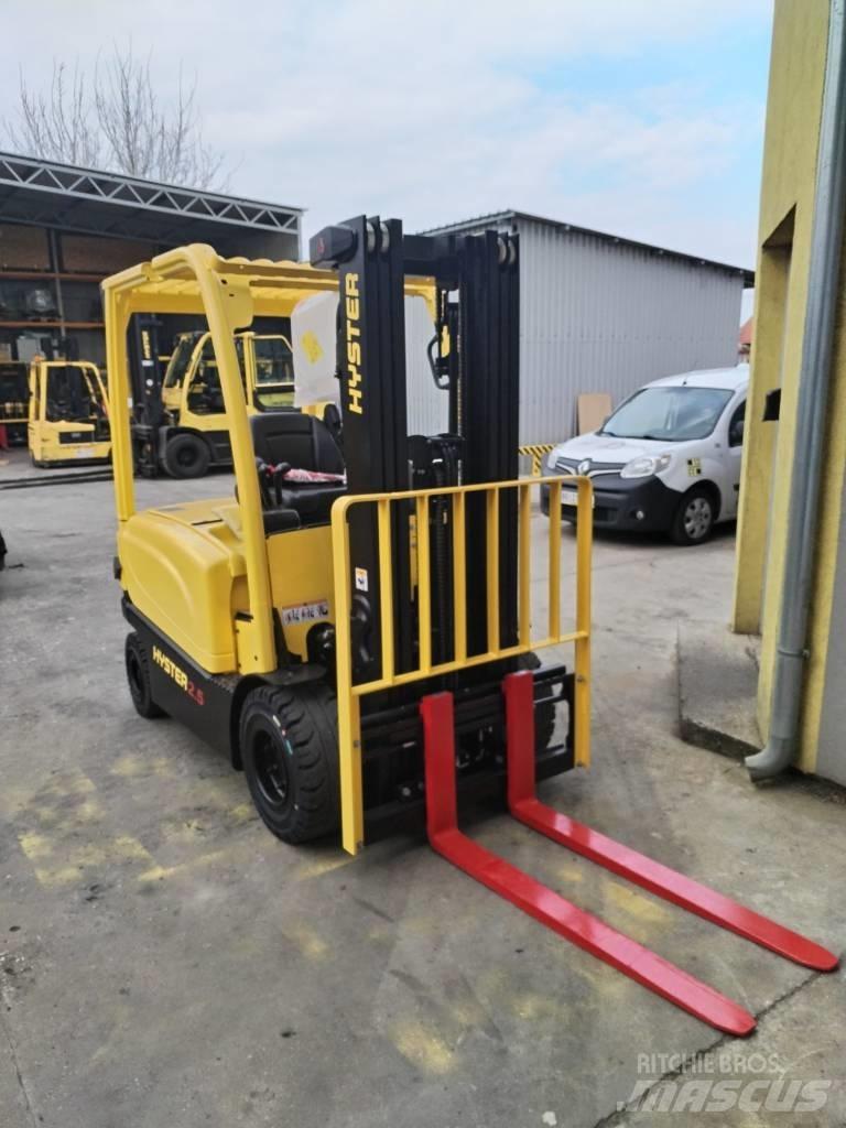 Hyster J 2.5 XN Електрически вилични кари-повдигачи